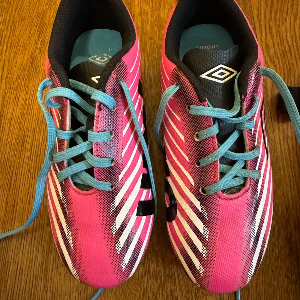 Umbro Pink Athletic Shoes